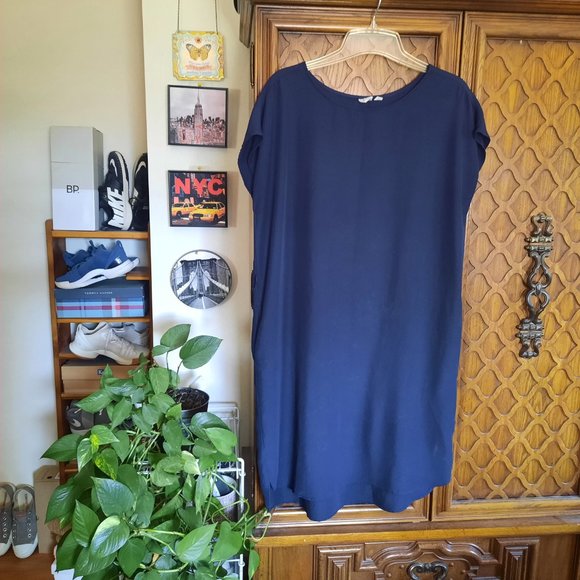 3/$15 GAP Cap Sleeve Shift Tunic Dress - Navy Blue, Size M - Picture 2 of 16
